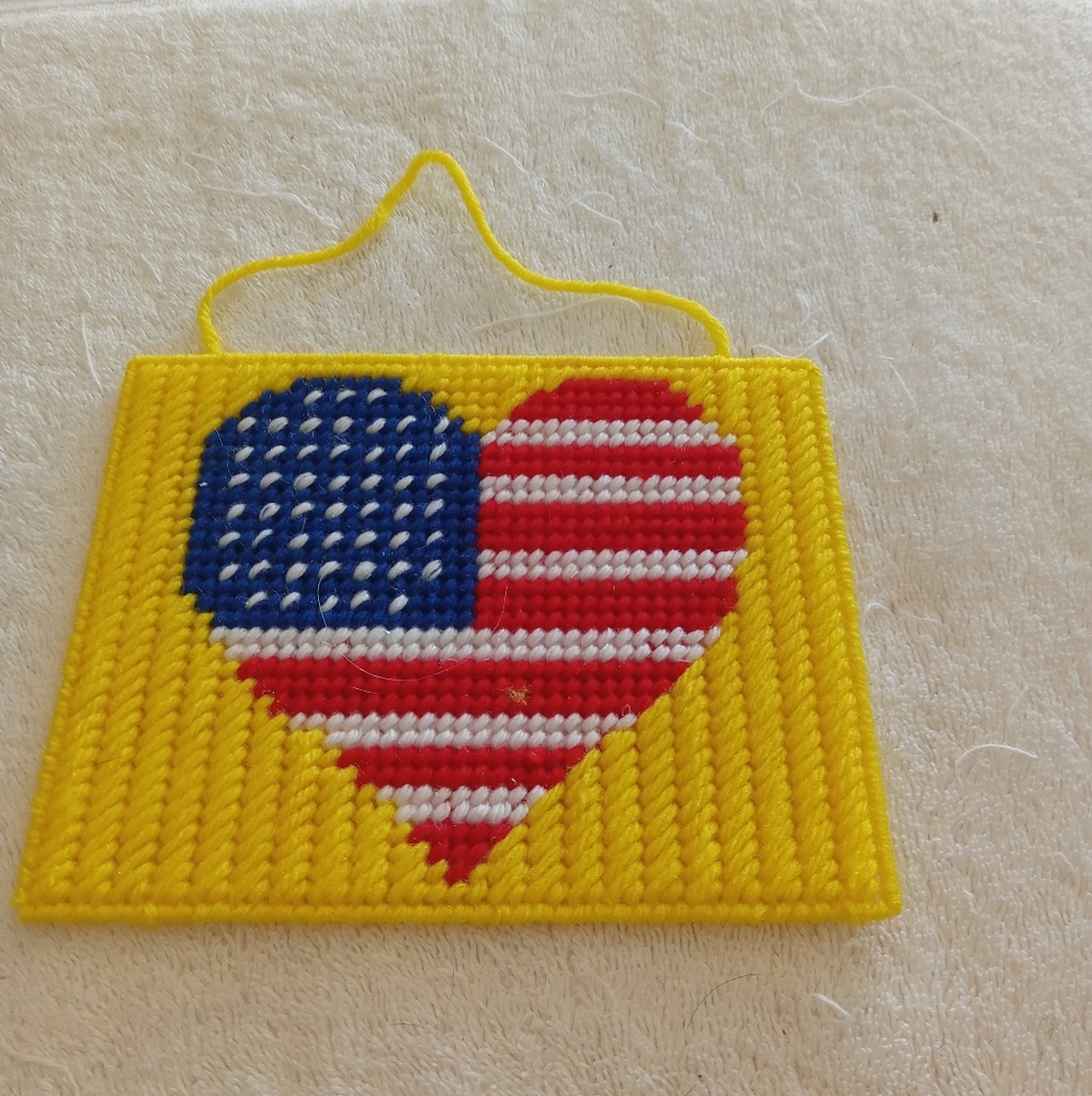 Patriotic heart wall hanging